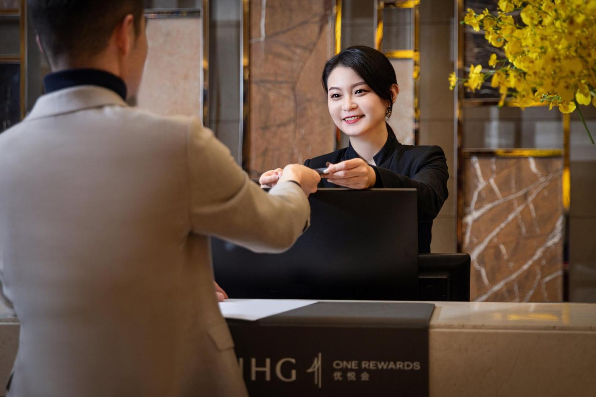 Crowne Plaza Tianjin Binhai Center By Ihg Exterior photo